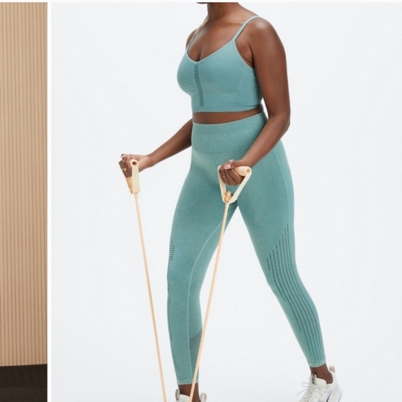 Fabletics Finesse Seamless Set Workout Loungewear Artic Wave - Picture 2 of 9